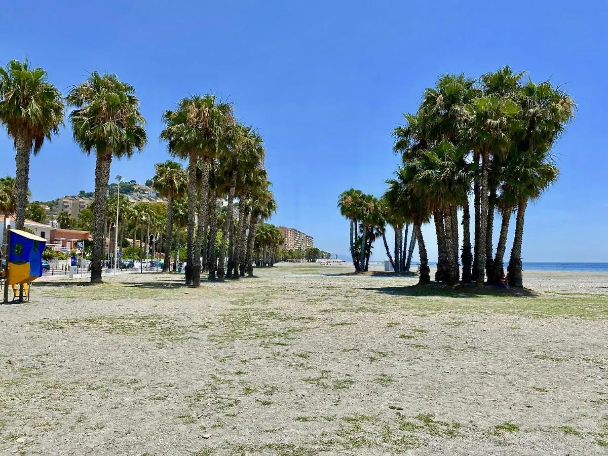 Precioso Chalet En Almunecar Junto Al Mar Con Garage Privado Holiday home