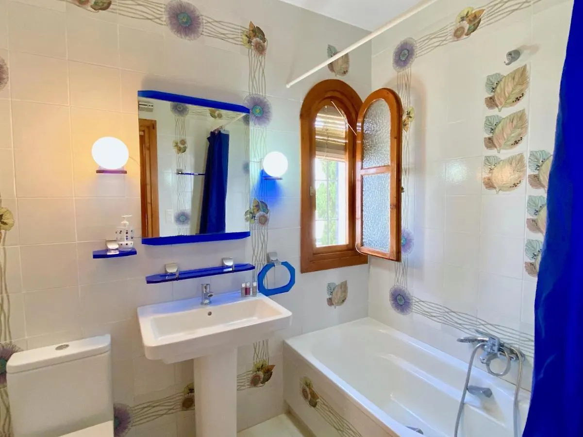 Holiday home Precioso Chalet En Almunecar Junto Al Mar Con Garage Privado